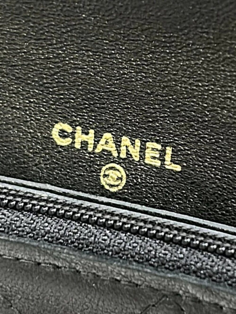 CHANEL Matelasse - Black Leather Other Style Wallet Gold hardware - Picture 11 of 12